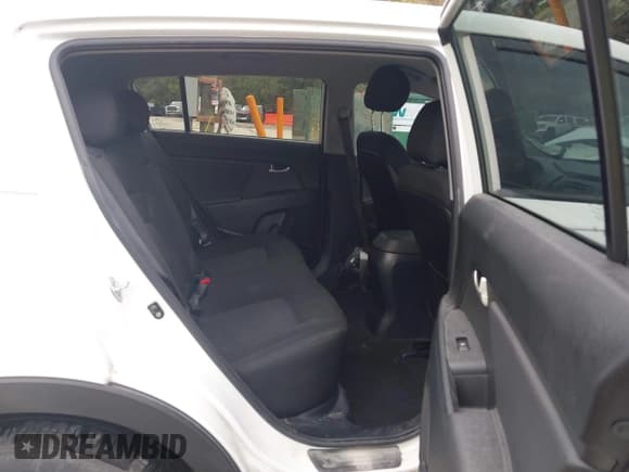 ✅ 2012 Kia Sportage LX • VIN: KNDPB3A29C7284458 • Lot: 43549931. Listed on IAAI with 88,133 mi. Free auction sales archive from the USA and detailed vehicle history report at DreamBid. Image 8.