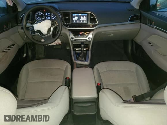 ✅ 2017 Hyundai Elantra Value Edition • VIN: 5NPD84LF1HH018779 • Лот: 92126325. Опубликован ранее на Copart с пробегом 230 142 миль. Бесплатный доступ к архиву аукционных продаж из США и подробный отчёт об истории автомобиля на DreamBid. Изображение 8.