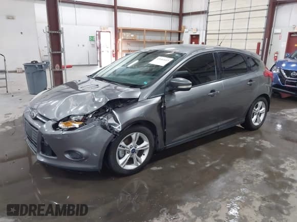 ✅ 2014 Ford Focus SE • VIN: 1FADP3K25EL462157 • Lot: 43681613. Wystawiony na IAAI z przebiegiem 147 542 mil. Bezpłatny archiwum sprzedaży aukcyjnych z USA i szczegółowy raport historii pojazdu na DreamBid. Zdjęcie 2.