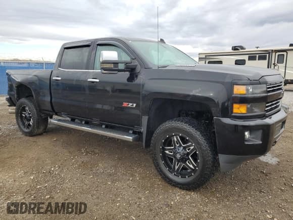 ✅ 2015 Chevrolet Silverado 3500HD LTZ • VIN: 1GC4K0C80FF638977 • Lot: 63182725. Listed on Copart with 204,968 mi. Free auction sales archive from the USA and detailed vehicle history report at DreamBid. Image 4.