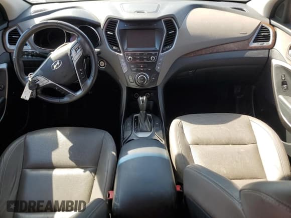 ✅ 2017 Hyundai Santa Fe Limited • VIN: KM8SN4HF1HU188585 • Лот: 84867625. Опубликован ранее на Copart с пробегом 124 480 миль. Бесплатный доступ к архиву аукционных продаж из США и подробный отчёт об истории автомобиля на DreamBid. Изображение 8.