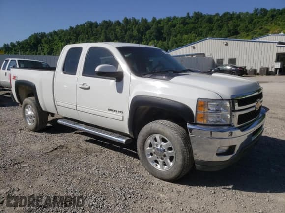 ✅ 2013 Chevrolet Silverado 2500HD LTZ • VIN: 1GC2KYCG5DZ293731 • Lot: 57489924. Listed on Copart with 167,805 mi. Free auction sales archive from the USA and detailed vehicle history report at DreamBid. Image 4.