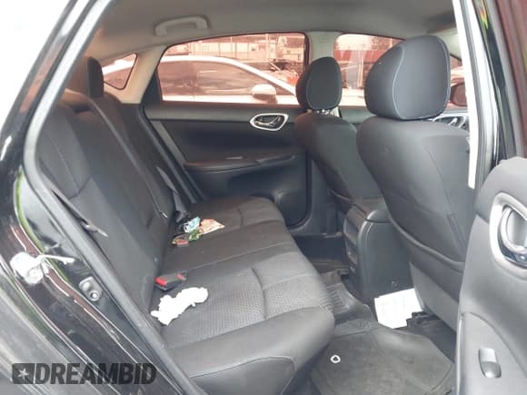 ✅ 2018 Nissan Sentra SV • VIN: 3N1AB7APXJY313165 • Lot: 43708531. Listed on IAAI with 114,961 mi. Free auction sales archive from the USA and detailed vehicle history report at DreamBid. Image 8.