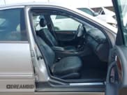 ✅ 2003 Mercedes-Benz C 320 • VIN: WDBRF64J73F341438 • Lot: 42371572. Wystawiony na IAAI z przebiegiem 228 061 mil. Bezpłatny archiwum sprzedaży aukcyjnych z USA i szczegółowy raport historii pojazdu na DreamBid. Zdjęcie 5.