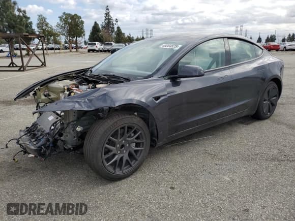 ✅ 2024 Tesla Model 3 • VIN: 5YJ3E1EA8RF849264 • Lot: 49284825. Wystawiony na Copart z przebiegiem 2 750 mil. Bezpłatny archiwum sprzedaży aukcyjnych z USA i szczegółowy raport historii pojazdu na DreamBid. Zdjęcie 1.