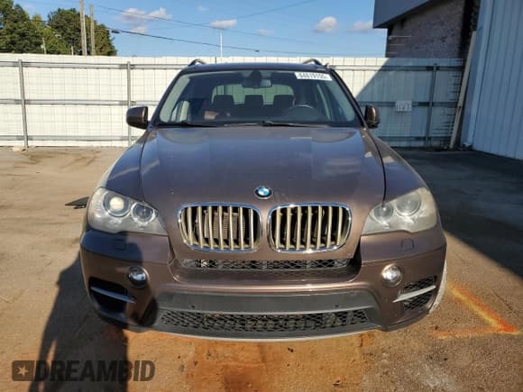✅ 2013 BMW X5 xDrive50i • VIN: 5UXZV8C53DL899020 • Lot: 84819155. Listed on Copart with 171,303 mi. Free auction sales archive from the USA and detailed vehicle history report at DreamBid. Image 5.