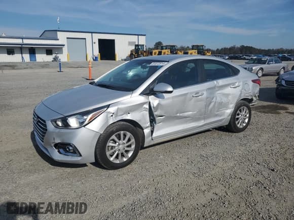 ✅ 2022 Hyundai Accent SE • VIN: 3KPC24A6XNE178787 • Лот: 81072514. Опубликован ранее на Copart с пробегом 19 637 миль. Бесплатный доступ к архиву аукционных продаж из США и подробный отчёт об истории автомобиля на DreamBid. Изображение 1.