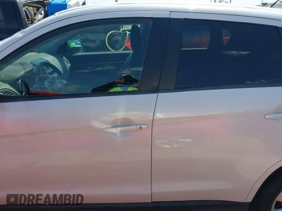 2013 Mitsubishi Outlander ES с VIN 4A4AP3AU4DE011667, выставлен на аукционе IAAI как лот 42988034 с пробегом 128 516 миль миль и . История ставок и продаж доступна на DreamBid. Изображение 14.