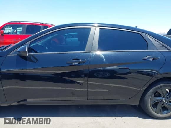 2023 Hyundai Elantra SEL с VIN KMHLM4AG5PU469667, выставлен на аукционе IAAI как лот 42620520 с пробегом 30 552 миль миль и . История ставок и продаж доступна на DreamBid. Изображение 15.