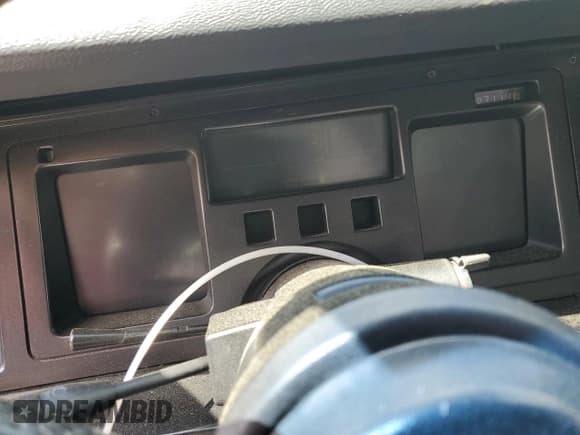 ✅ 1988 Chevrolet Corvette • VIN: 1G1YY2186J5112195 • Lot: 55990205. Listed on Copart with Not provided. Free auction sales archive from the USA and detailed vehicle history report at DreamBid. Image 9.