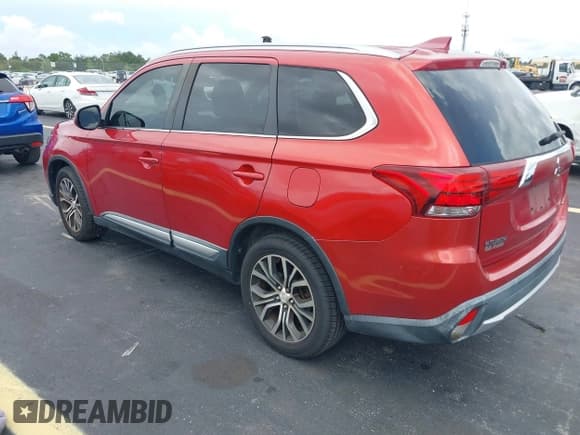 ✅ 2018 Mitsubishi Outlander SE • VIN: JA4AD3A37JZ011734 • Lot: 43158308. Wystawiony na IAAI z przebiegiem 60 590 mil. Bezpłatny archiwum sprzedaży aukcyjnych z USA i szczegółowy raport historii pojazdu na DreamBid. Zdjęcie 3.