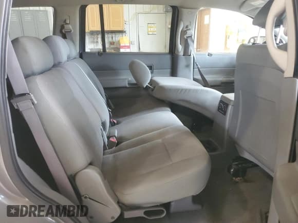 ✅ 2005 Dodge Durango SXT • VIN: 1D4HB38N15F574774 • Лот: 55855985. Опубликован ранее на Copart с пробегом 223 786 миль. Бесплатный доступ к архиву аукционных продаж из США и подробный отчёт об истории автомобиля на DreamBid. Изображение 11.