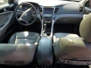 ✅ 2013 Hyundai Sonata SE • VIN: 5NPEC4AC2DH671322 • Lot: 66168114. Listed on Copart with 63,945 mi. Free auction sales archive from the USA and detailed vehicle history report at DreamBid. Image 8.