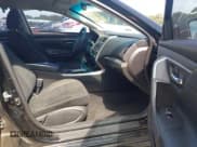 ✅ 2015 Nissan Altima SV • VIN: 1N4AL3AP1FC432893 • Lot: 43217442. Wystawiony na IAAI z przebiegiem 141 252 mil. Bezpłatny archiwum sprzedaży aukcyjnych z USA i szczegółowy raport historii pojazdu na DreamBid. Zdjęcie 5.