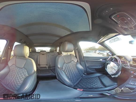 ✅ 2018 Audi SQ5 Prestige • VIN: WA1C4AFY8J2242457 • Lot: 92262735. Wystawiony na Copart z przebiegiem 68 610 mil. Bezpłatny archiwum sprzedaży aukcyjnych z USA i szczegółowy raport historii pojazdu na DreamBid. Zdjęcie 15.