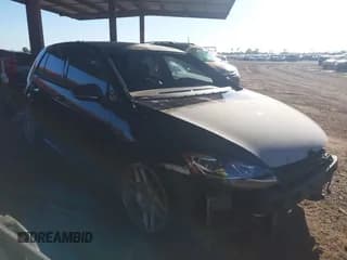 ✅ 2018 Volkswagen Golf R • VIN: WVWWF7AU4JW197949 • Lot: 43306583. Wystawiony na IAAI z przebiegiem 99 257 mil. Bezpłatny archiwum sprzedaży aukcyjnych z USA i szczegółowy raport historii pojazdu na DreamBid. Zdjęcie 1.