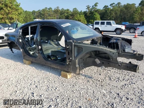 ✅ 2022 Dodge Charger SRT Hellcat Redeye Widebody • VIN: 2C3CDXL97NH100785 • Lot: 66923714. Wystawiony na Copart z przebiegiem Nie podano. Bezpłatny archiwum sprzedaży aukcyjnych z USA i szczegółowy raport historii pojazdu na DreamBid. Zdjęcie 4.