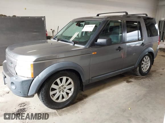 ✅ 2008 Land Rover LR3 HSE • VIN: SALAG25468A462990 • Lot: 41676504. Wystawiony na IAAI z przebiegiem 108 525 mil. Bezpłatny archiwum sprzedaży aukcyjnych z USA i szczegółowy raport historii pojazdu na DreamBid. Zdjęcie 19.