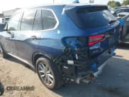 ✅ 2020 BMW X5 sDrive40i • VIN: 5UXCR4C07L9C49693 • Lot: 43263987. Wystawiony na IAAI z przebiegiem 50 000 mil. Bezpłatny archiwum sprzedaży aukcyjnych z USA i szczegółowy raport historii pojazdu na DreamBid. Zdjęcie 6.