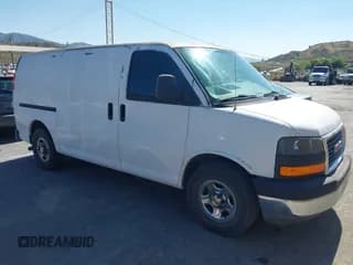 ✅ 2006 GMC Savana Cargo • VIN: 1GTEG15X361159952 • Lot: 42282382. Wystawiony na IAAI z przebiegiem 384 600 mil. Bezpłatny archiwum sprzedaży aukcyjnych z USA i szczegółowy raport historii pojazdu na DreamBid. Zdjęcie 1.
