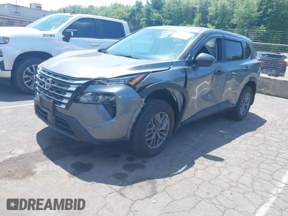 ✅ 2025 Nissan Rogue S • VIN: 5N1BT3AB6SC841349 • Lot: 42722570. Listed on IAAI with 1,430 mi. Free auction sales archive from the USA and detailed vehicle history report at DreamBid. Image 18.