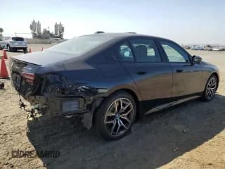 ✅ 2024 BMW i5 eDrive40 • VIN: WBY33FK04RCR21619 • Lot: 71286594. Wystawiony na Copart z przebiegiem 6 270 mil. Bezpłatny archiwum sprzedaży aukcyjnych z USA i szczegółowy raport historii pojazdu na DreamBid. Zdjęcie 3.