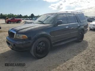 ✅ 2002 Lincoln Navigator • VIN: 5LMEU27R72LJ03369 • Лот: 57584185. Опубликован ранее на Copart с пробегом Не указан. Бесплатный доступ к архиву аукционных продаж из США и подробный отчёт об истории автомобиля на DreamBid. Изображение 1.