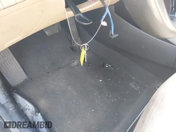 ✅ 2013 Hyundai Elantra GLS • VIN: 5NPDH4AE9DH445213 • Lot: 41818709. Listed on IAAI with 149,985 mi. Free auction sales archive from the USA and detailed vehicle history report at DreamBid. Image 11.