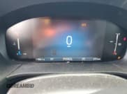 ✅ 2025 Ford Escape ST-Line • VIN: 1FMCU0MN8SUA19510 • Lot: 71592035. Wystawiony na Copart z przebiegiem 1 760 mil. Bezpłatny archiwum sprzedaży aukcyjnych z USA i szczegółowy raport historii pojazdu na DreamBid. Zdjęcie 9.