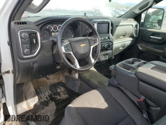 ✅ 2022 Chevrolet Silverado 2500HD • VIN: 1GC0YNE79NF136689 • Lot: 71983673. Wystawiony na Copart z przebiegiem 75 982 mil. Bezpłatny archiwum sprzedaży aukcyjnych z USA i szczegółowy raport historii pojazdu na DreamBid. Zdjęcie 8.