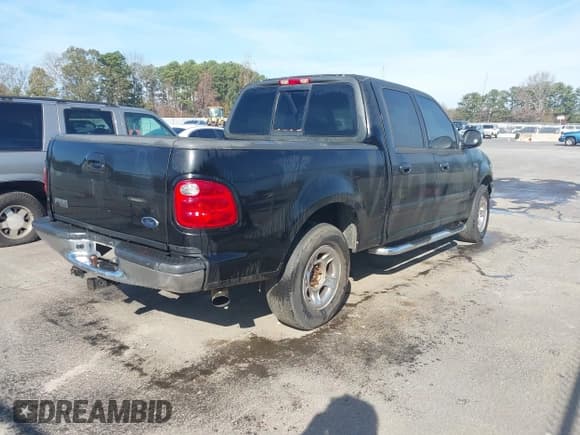 ✅ 2001 Ford F-150 XLT • VIN: 1FTRW07W81KF45918 • Лот: 43777465. Опубликован ранее на IAAI с пробегом Не указан. Бесплатный доступ к архиву аукционных продаж из США и подробный отчёт об истории автомобиля на DreamBid. Изображение 4.