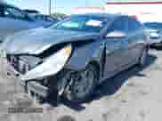 2014 Hyundai Sonata GLS с VIN 5NPEB4AC6EH853061, выставлен на аукционе IAAI как лот 42940875 с пробегом 158 432 миль миль и . История ставок и продаж доступна на DreamBid. Изображение 17.