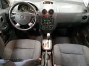 ✅ 2008 Chevrolet Aveo LS • VIN: KL1TD66658B075719 • Lot: 49872915. Wystawiony na Copart z przebiegiem 121 042 mil. Bezpłatny archiwum sprzedaży aukcyjnych z USA i szczegółowy raport historii pojazdu na DreamBid. Zdjęcie 8.