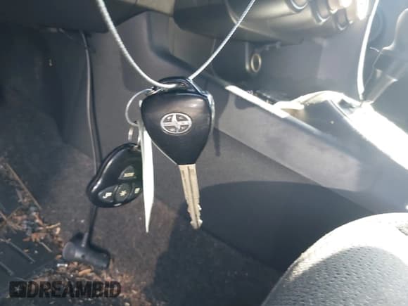 ✅ 2013 Scion tC • VIN: JTKJF5C74D3052639 • Lot: 42539539. Wystawiony na IAAI z przebiegiem 109 405 mil. Bezpłatny archiwum sprzedaży aukcyjnych z USA i szczegółowy raport historii pojazdu na DreamBid. Zdjęcie 11.