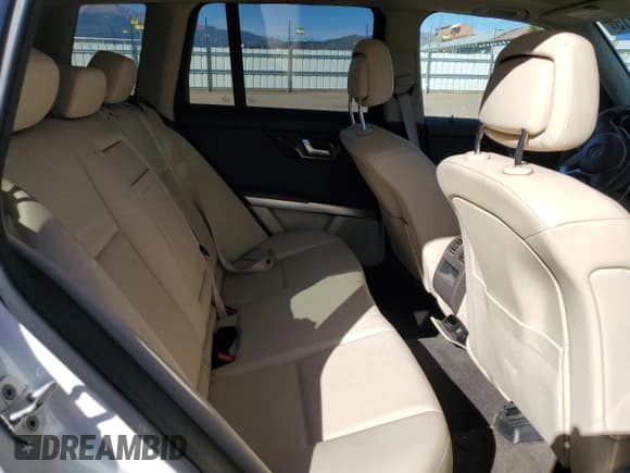 ✅ 2013 Mercedes-Benz GLK 350 • VIN: WDCGG8JB1DG017826 • Lot: 81890015. Wystawiony na Copart z przebiegiem 129 281 mil. Bezpłatny archiwum sprzedaży aukcyjnych z USA i szczegółowy raport historii pojazdu na DreamBid. Zdjęcie 11.