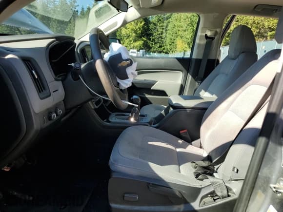 ✅ 2020 Chevrolet Colorado 4WD Work Truck • VIN: 1GCGTBEN2L1195409 • Lot: 80570895. Wystawiony na Copart z przebiegiem 64 222 mil. Bezpłatny archiwum sprzedaży aukcyjnych z USA i szczegółowy raport historii pojazdu na DreamBid. Zdjęcie 7.