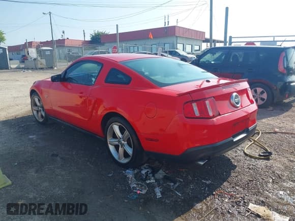 ✅ 2010 Ford Mustang GT • VIN: 1ZVBP8CHXA5100693 • Лот: 42783874. Опубликован ранее на IAAI с пробегом 209 574 миль. Бесплатный доступ к архиву аукционных продаж из США и подробный отчёт об истории автомобиля на DreamBid. Изображение 3.