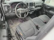 ✅ 2019 GMC Sierra 1500 • VIN: 3GTN8AEHXKG275473 • Лот: 89913155. Опубликован ранее на Copart с пробегом 97 869 миль. Бесплатный доступ к архиву аукционных продаж из США и подробный отчёт об истории автомобиля на DreamBid. Изображение 8.