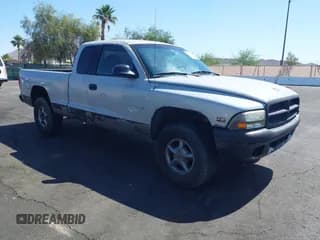 ✅ 1997 Dodge Dakota • VIN: 1B7GG23Y3VS264526 • Lot: 42315730. Wystawiony na IAAI z przebiegiem 234 112 mil. Bezpłatny archiwum sprzedaży aukcyjnych z USA i szczegółowy raport historii pojazdu na DreamBid. Zdjęcie 1.