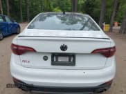 ✅ 2022 Volkswagen Jetta Autobahn • VIN: 3VW2T7BU1NM028092 • Lot: 42430756. Listed on IAAI with 20,666 mi. Free auction sales archive from the USA and detailed vehicle history report at DreamBid. Image 17.