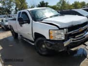 ✅ 2008 Chevrolet Silverado 2500HD 1LT • VIN: 1GCHK29K98E114493 • Lot: 70193904. Wystawiony na Copart z przebiegiem 215 117 mil. Bezpłatny archiwum sprzedaży aukcyjnych z USA i szczegółowy raport historii pojazdu na DreamBid. Zdjęcie 4.