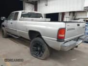 ✅ 1999 Dodge 2500 • VIN: 1B7KF2363XJ652554 • Лот: 43450889. Опубликован ранее на IAAI с пробегом 592 561 миль. Бесплатный доступ к архиву аукционных продаж из США и подробный отчёт об истории автомобиля на DreamBid. Изображение 3.
