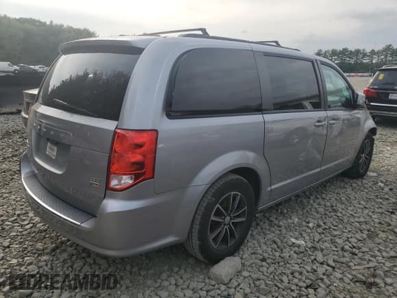 ✅ 2018 Dodge Grand Caravan GT • VIN: 2C4RDGEG2JR222119 • Лот: 81237535. Опубликован ранее на Copart с пробегом 107 237 миль. Бесплатный доступ к архиву аукционных продаж из США и подробный отчёт об истории автомобиля на DreamBid. Изображение 3.