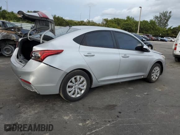 ✅ 2021 Hyundai Accent SE • VIN: 3KPC24A66ME129214 • Лот: 83860664. Опубликован ранее на Copart с пробегом 45 042 миль. Бесплатный доступ к архиву аукционных продаж из США и подробный отчёт об истории автомобиля на DreamBid. Изображение 3.