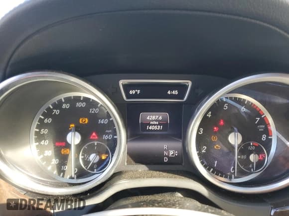 ✅ 2014 Mercedes-Benz GL 450 • VIN: 4JGDF7CE8EA276052 • Lot: 85343655. Listed on Copart with 140,531 mi. Free auction sales archive from the USA and detailed vehicle history report at DreamBid. Image 9.