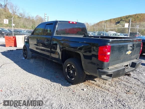 ✅ 2016 Chevrolet Silverado 1500 LT • VIN: 1GCVKREC6GZ128756 • Лот: 43504112. Опубликован ранее на IAAI с пробегом Не указан. Бесплатный доступ к архиву аукционных продаж из США и подробный отчёт об истории автомобиля на DreamBid. Изображение 3.