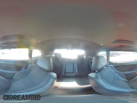 ✅ 2022 Dodge Challenger R/T • VIN: 2C3CDZBTXNH230570 • Lot: 63349754. Wystawiony na Copart z przebiegiem 21 490 mil. Bezpłatny archiwum sprzedaży aukcyjnych z USA i szczegółowy raport historii pojazdu na DreamBid. Zdjęcie 13.