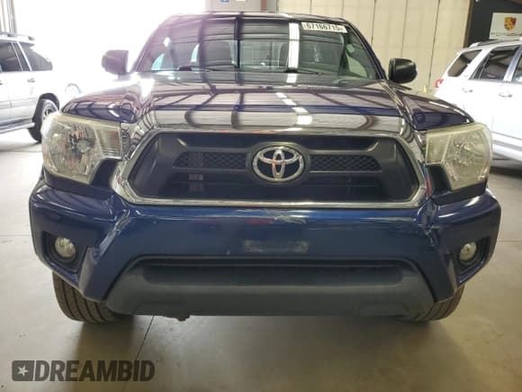 ✅ 2014 Toyota Tacoma • VIN: 5TFUU4EN6EX095986 • Lot: 67166715. Listed on Copart with 111,762 mi. Free auction sales archive from the USA and detailed vehicle history report at DreamBid. Image 5.