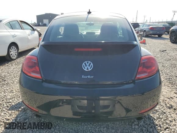 ✅ 2013 Volkswagen Beetle Turbo • VIN: 3VWVT7AT4DM686557 • Lot: 67603975. Wystawiony na Copart z przebiegiem 68 612 mil. Bezpłatny archiwum sprzedaży aukcyjnych z USA i szczegółowy raport historii pojazdu na DreamBid. Zdjęcie 6.