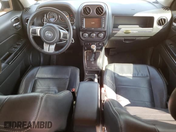 ✅ 2014 Jeep Patriot Limited • VIN: 1C4NJPCB1ED793513 • Lot: 81041525. Listed on Copart with 129,237 mi. Free auction sales archive from the USA and detailed vehicle history report at DreamBid. Image 8.